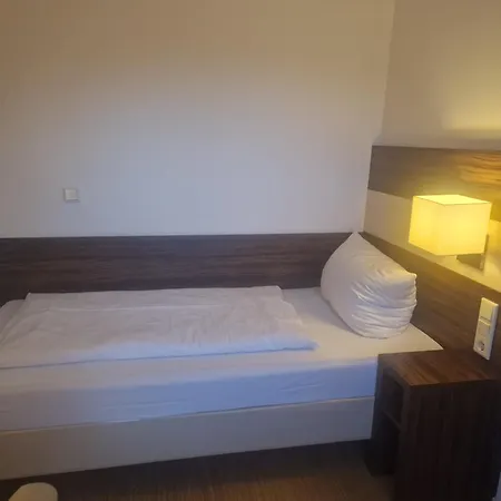 Hotel Halber Mond