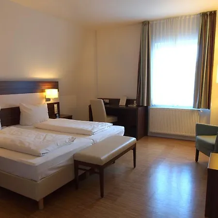 Halber Mond Hotel 3*