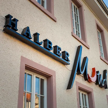 Halber Mond Hotel Heppenheim (Bergstrasse)