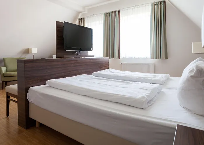 Halber Mond Szálloda 3*