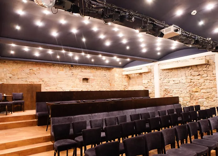 Halber Mond Szálloda