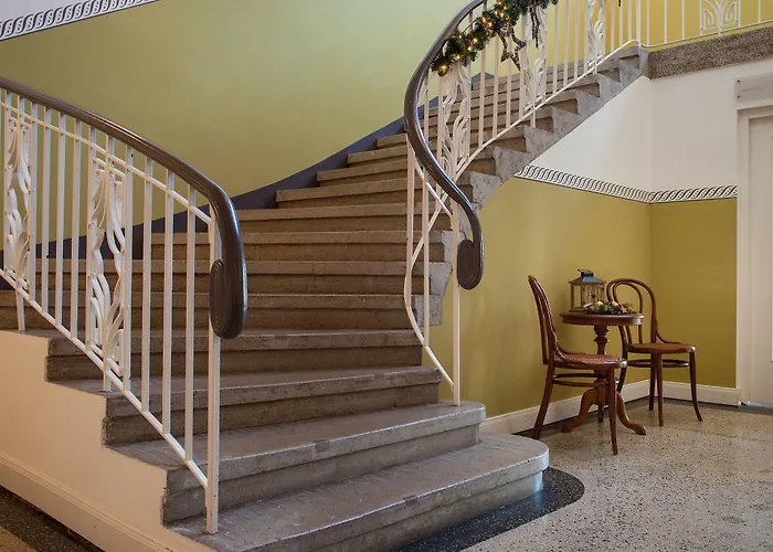 Halber Mond Szálloda 3*