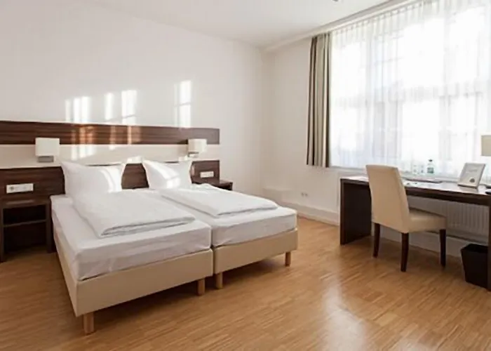 Szálloda Halber Mond 3*