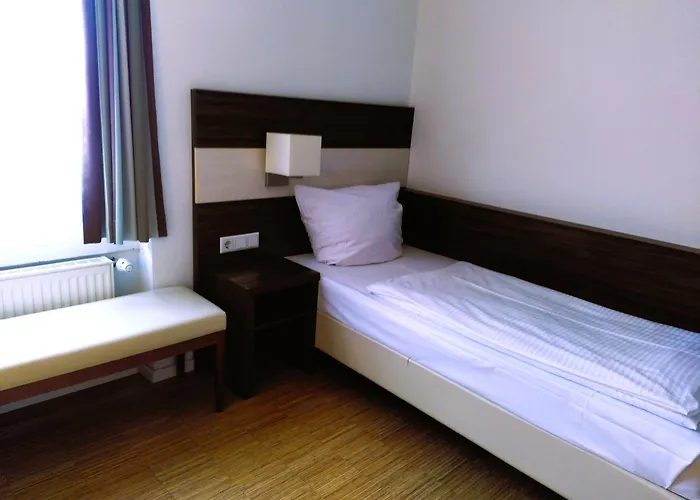 Szálloda Halber Mond Heppenheim (Bergstrasse)